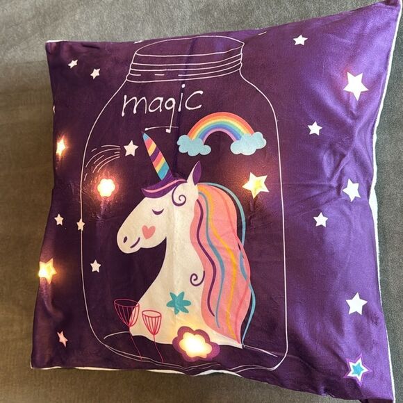 Light Up LED Decorative Unicorn Pillow Case 18”x18” NEW - Picture 3 of 9